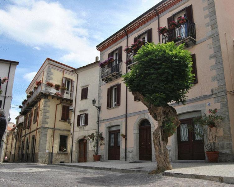 Borgo San Pietro Bed & Breakfast Agnone Dış mekan fotoğraf